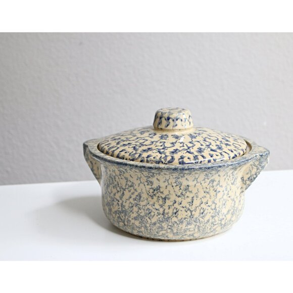 1980's Vintage Robinson Ransbottom Pottery Country Style Casserole Dish with Lid - Picture 4 of 9